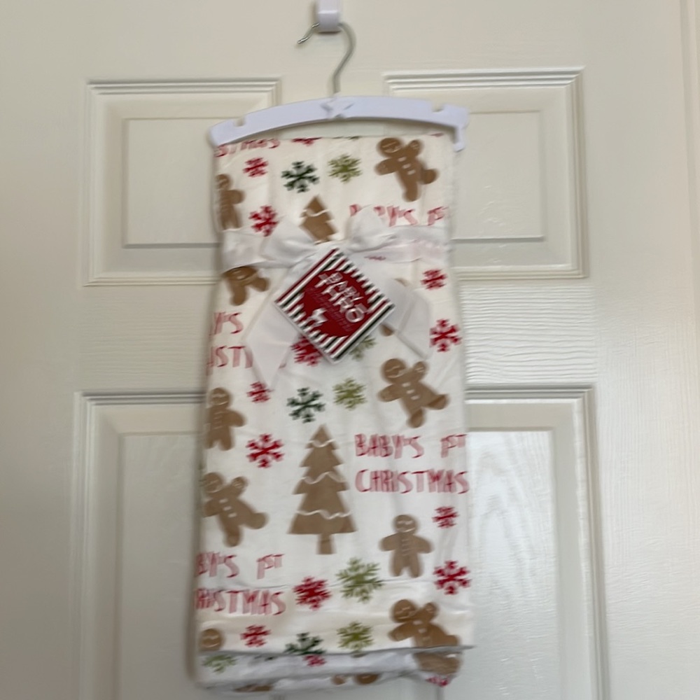 NWT Baby-Thro Baby’s 1st Christmas Gingerbread Micromink Sherpa Baby Blanket.
